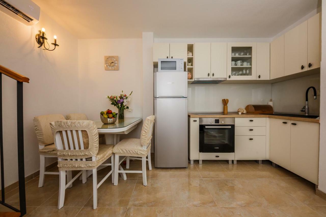Apartman Mare Kaštela Zewnętrze zdjęcie